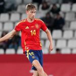 Huijsen no jugará contra Turquía, pero estará ante el Elche