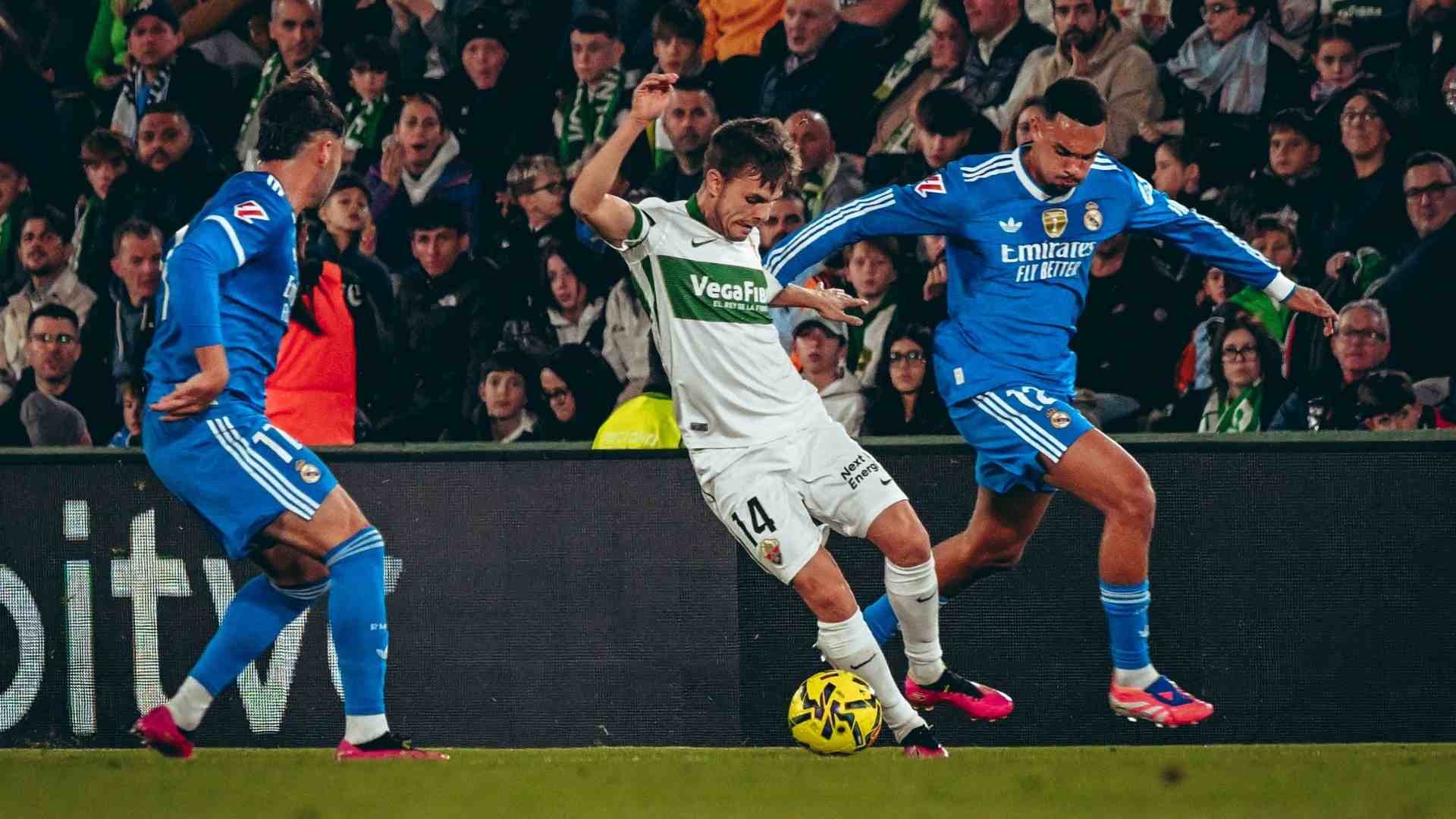 El Madrid se atasca ante un gran Elche