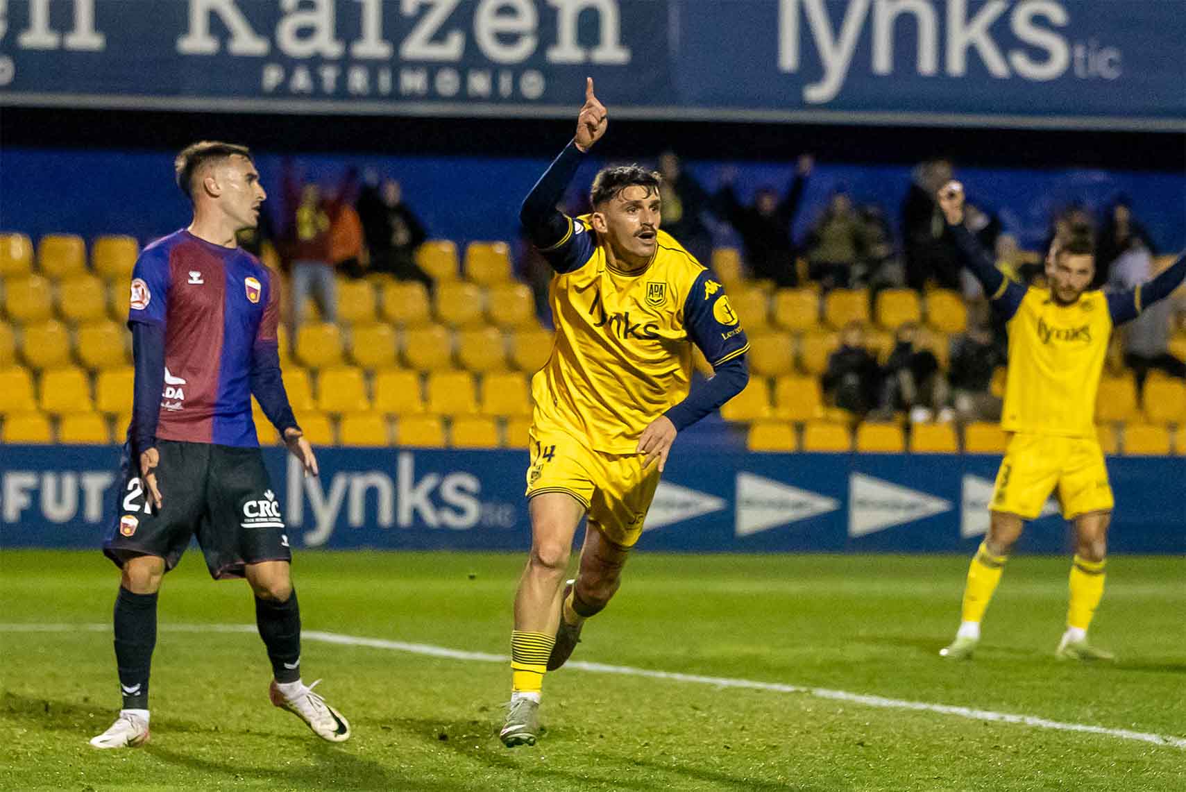 Empate entre unos fallones Alcorcón y Eldense